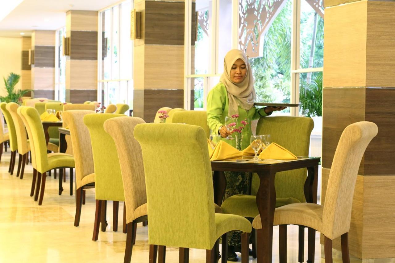Lorin Syariah Solo Hotel מראה חיצוני תמונה