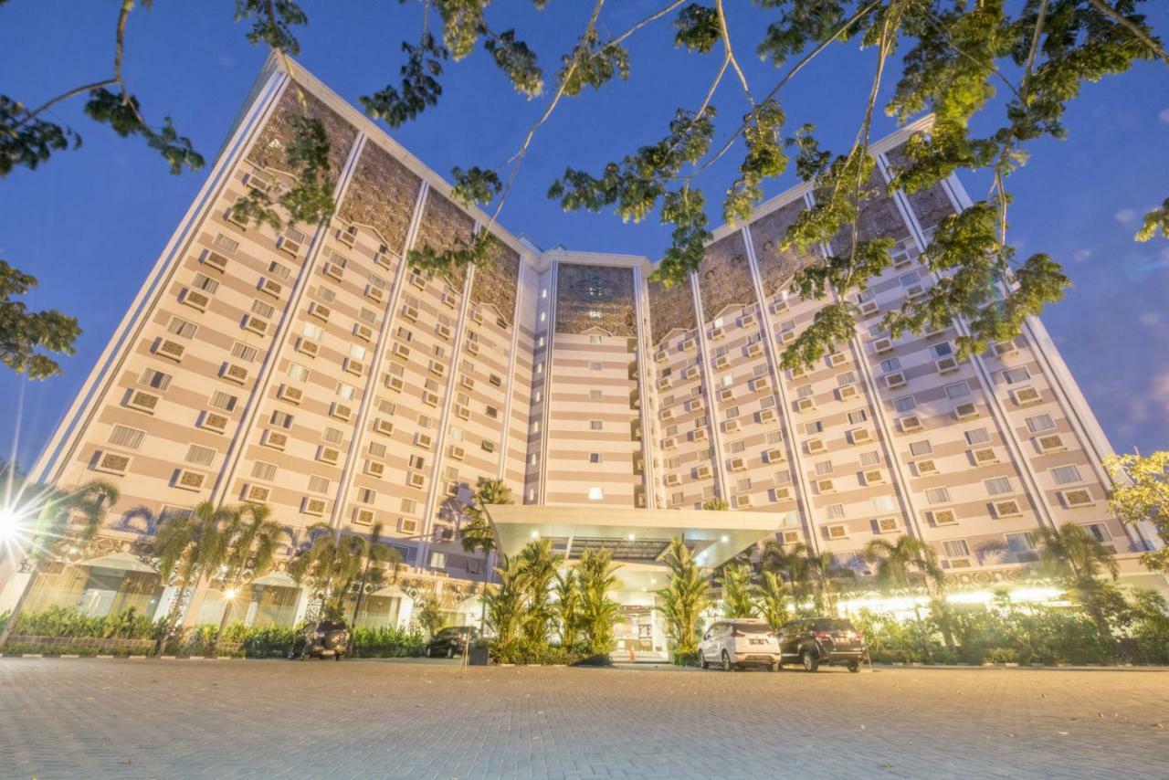 Lorin Syariah Solo Hotel מראה חיצוני תמונה